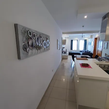 公寓 Sacred Heart Saint Julian's