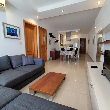 Sacred Heart Сент Джулианс